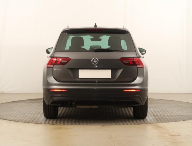 Volkswagen Tiguan  2.0 TDI 