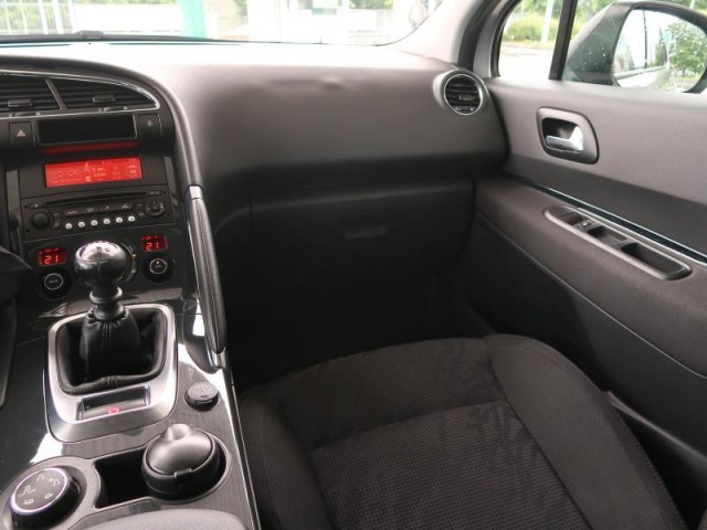 Peugeot 3008  1.6 HDi 