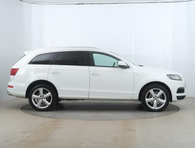 Audi Q7  3.0 TDI 