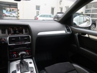 Audi Q7  3.0 TDI 