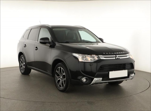 Mitsubishi Outlander  2.2 DI-D 