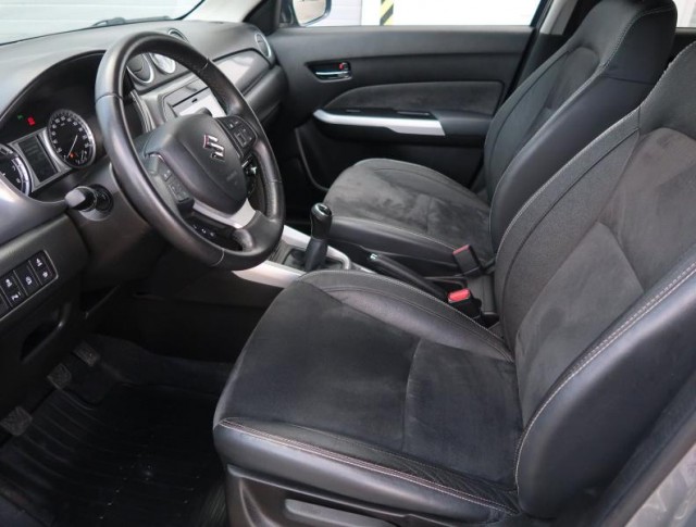 Suzuki Vitara  1.6 VVT Elegance