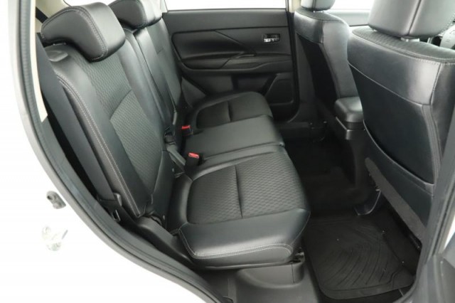 Mitsubishi Outlander  2.2 DI-D 