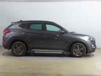 Hyundai Tucson  2.0 CRDi 