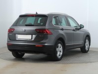 Volkswagen Tiguan  2.0 TSI 