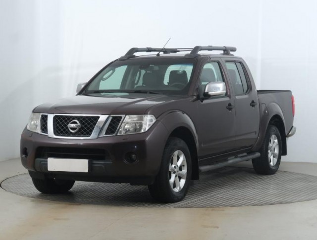 Nissan Navara  2.5 D 