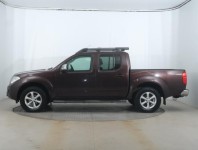 Nissan Navara  2.5 D 