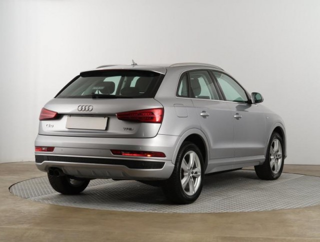 Audi Q3  1.4 TFSI S-Line