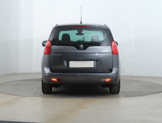 Peugeot 5008  1.6 HDi 