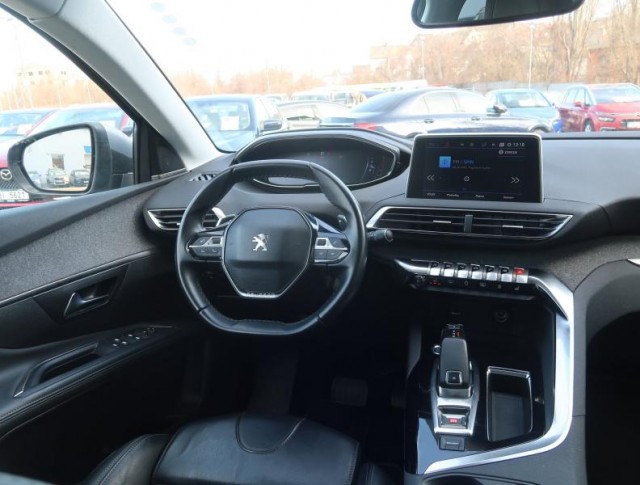 Peugeot 5008  1.5 BlueHDi Allure