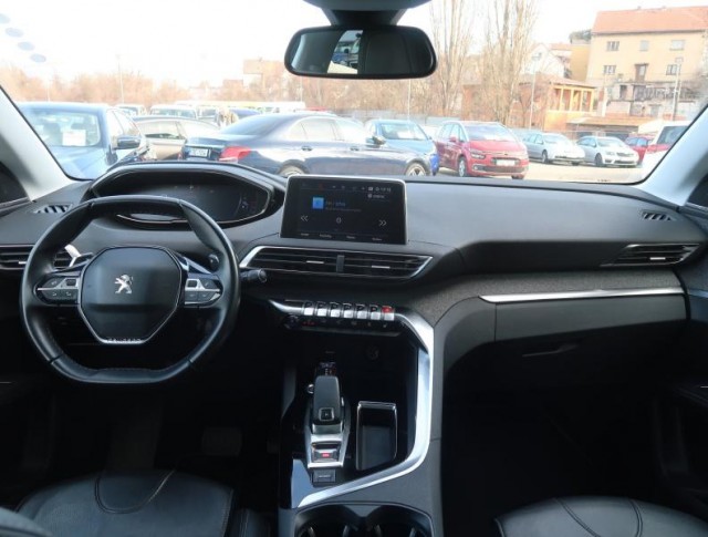 Peugeot 5008  1.5 BlueHDi Allure