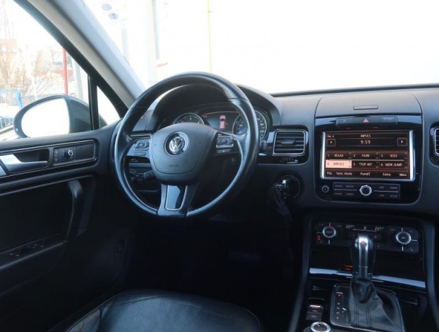 Volkswagen Touareg  3.0 TDI 