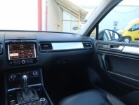 Volkswagen Touareg  3.0 TDI 