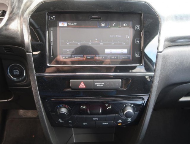 Suzuki Vitara  1.5 Hybrid 