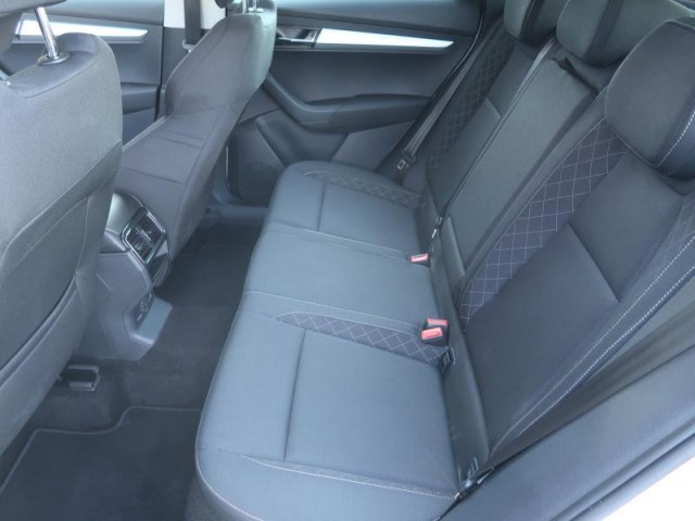Škoda Karoq  1.5 TSI 
