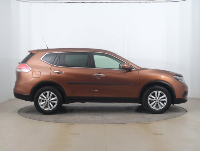 Nissan X-Trail  1.6 DIG-T 
