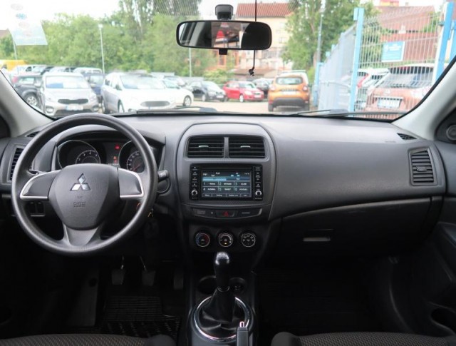 Mitsubishi ASX  1.6 MIVEC 