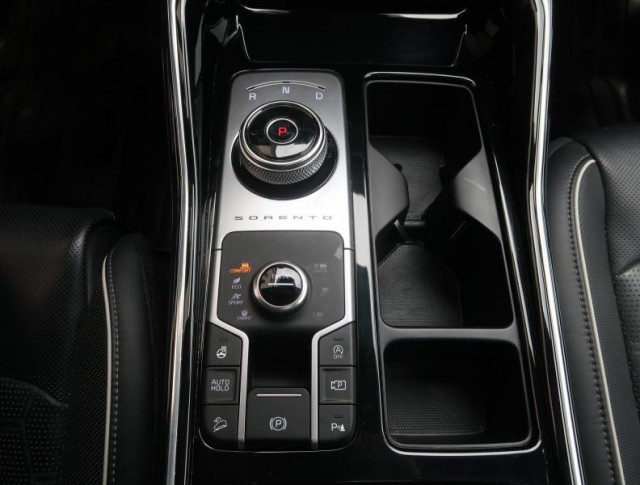 Kia Sorento  2.2 CRDi 