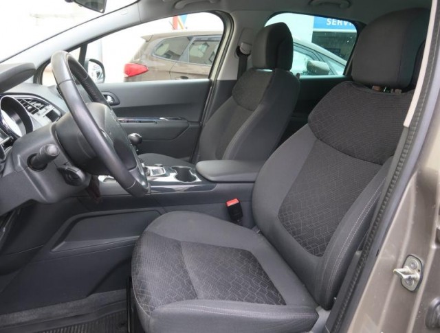 Peugeot 3008  1.6 BlueHDi 