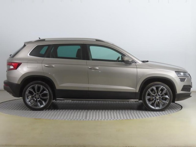 Škoda Karoq  1.5 TSI Style Plus