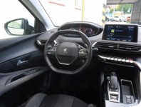 Peugeot 3008  1.2 PureTech 
