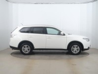 Mitsubishi Outlander  2.2 DI-D 