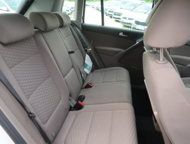 Volkswagen Tiguan  2.0 TSI 