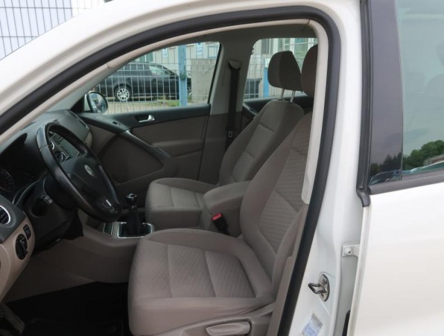 Volkswagen Tiguan  2.0 TSI 