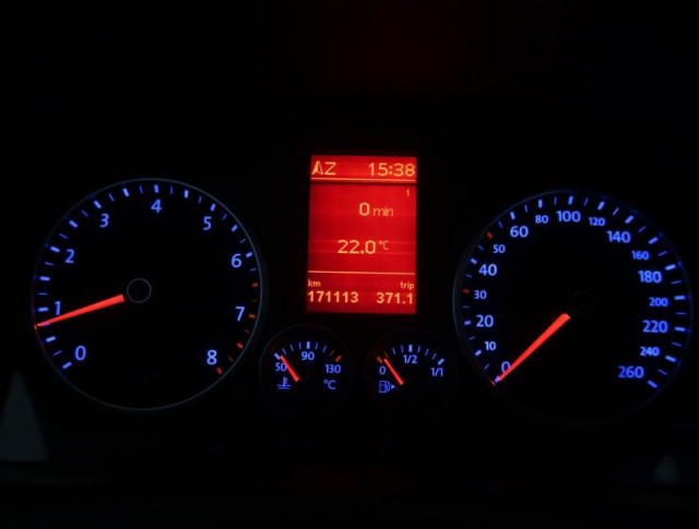 Volkswagen Tiguan  2.0 TSI 