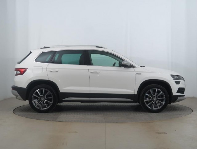 Škoda Karoq  1.5 TSI Scout