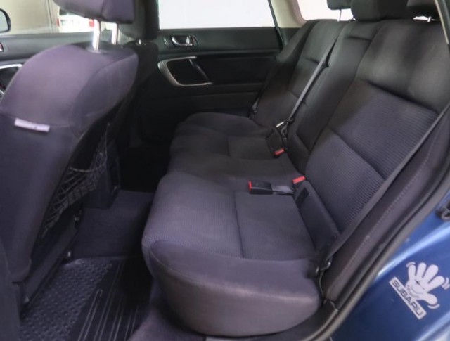 Subaru Outback  2.5 i 