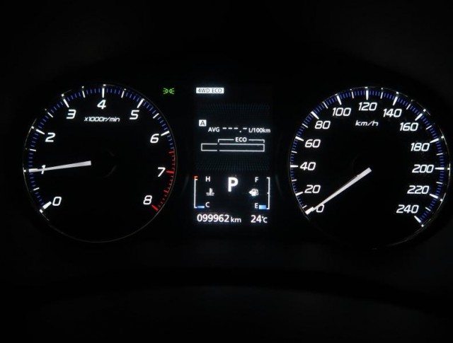 Mitsubishi Outlander  2.0 