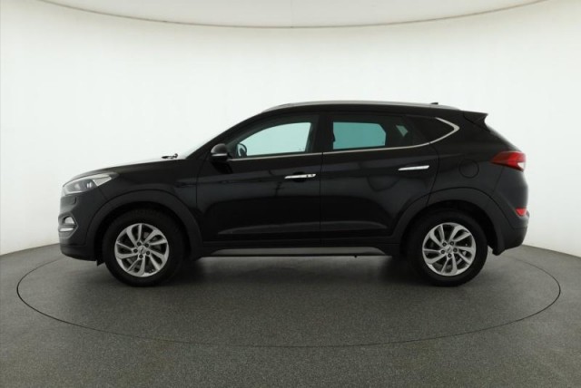 Hyundai Tucson  2.0 CRDi 