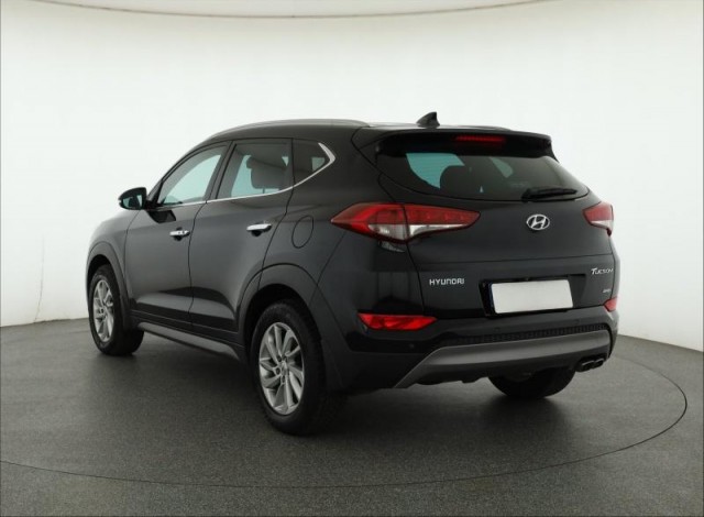 Hyundai Tucson  2.0 CRDi 