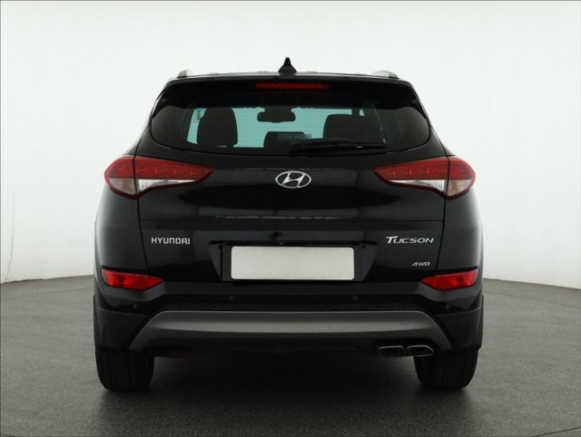 Hyundai Tucson  2.0 CRDi 
