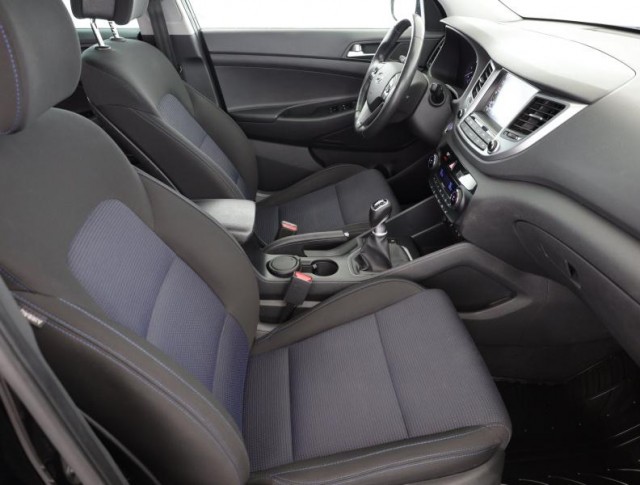 Hyundai Tucson  2.0 CRDi 