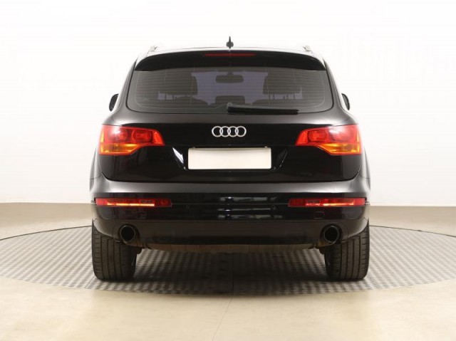 Audi Q7  3.0 TDI 