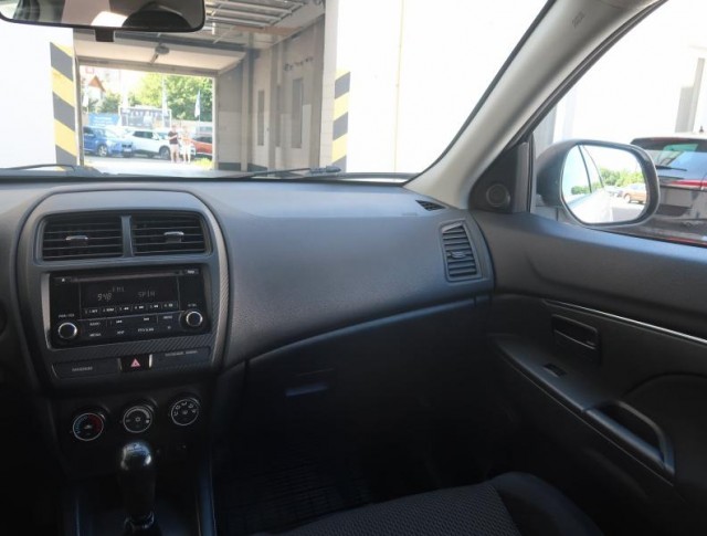Mitsubishi ASX  1.6 MIVEC Invite