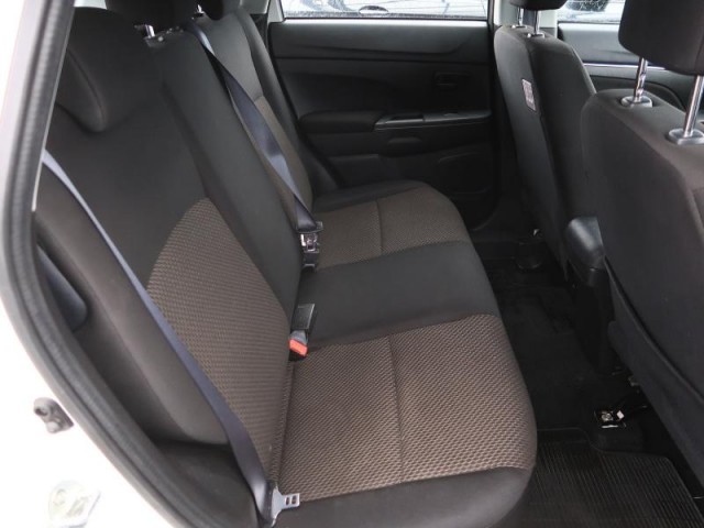 Mitsubishi ASX  1.6 MIVEC Invite