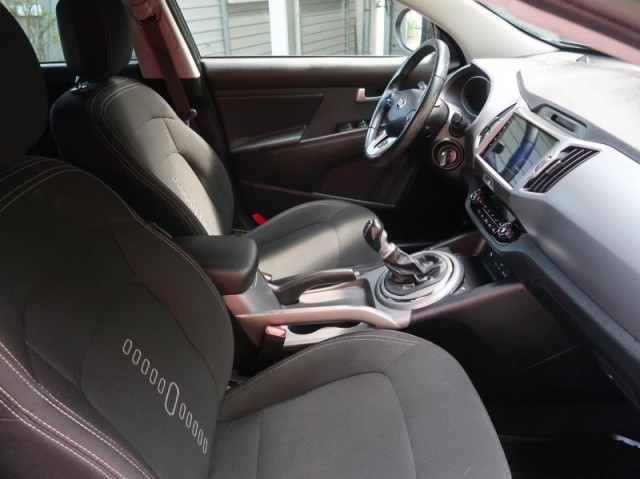 Kia Sportage  2.0 CRDi 
