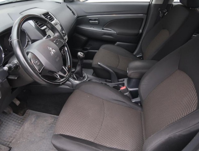 Mitsubishi ASX  1.6 MIVEC Intense