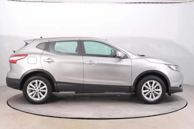 Nissan Qashqai  1.2 DIG-T 