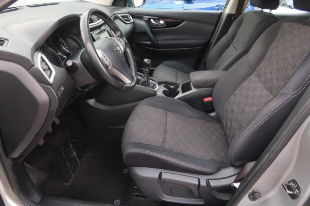 Nissan Qashqai  1.2 DIG-T 