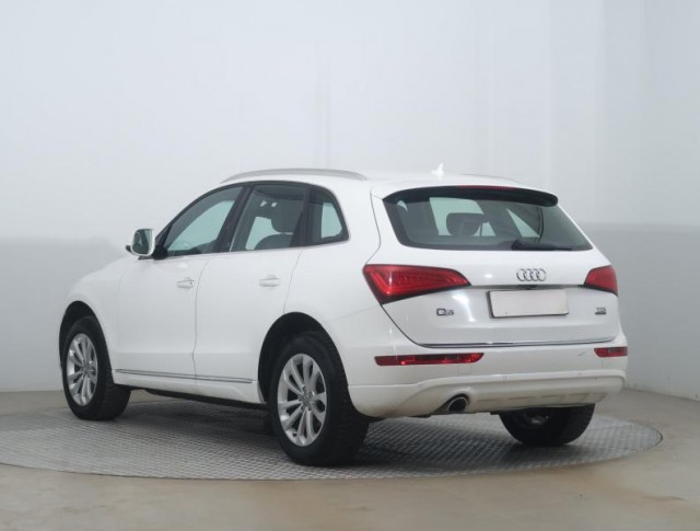 Audi Q5  2.0 TDI sport
