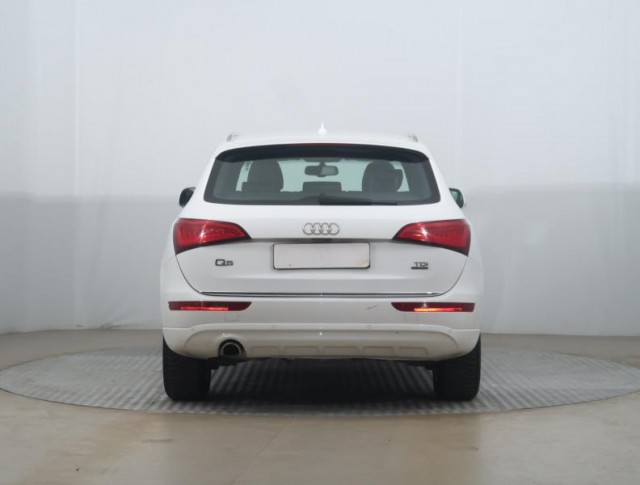 Audi Q5  2.0 TDI sport