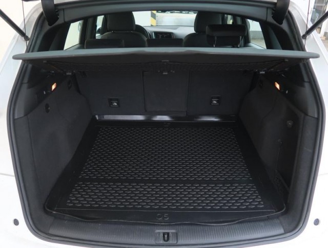 Audi Q5  2.0 TDI sport