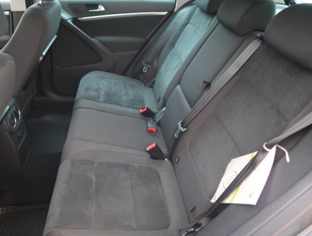 Volkswagen Tiguan  2.0 TDI 