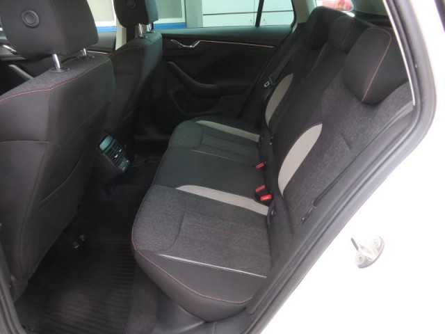 Škoda Kamiq  1.0 TSI 