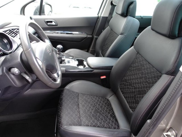 Peugeot 3008  1.6 BlueHDi 