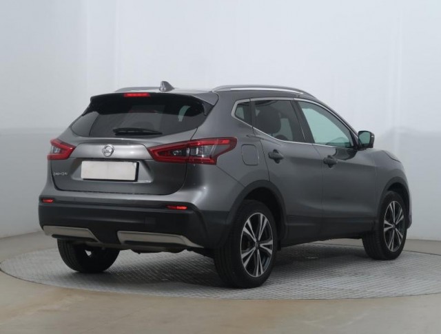 Nissan Qashqai  1.5 dCi N-Connecta